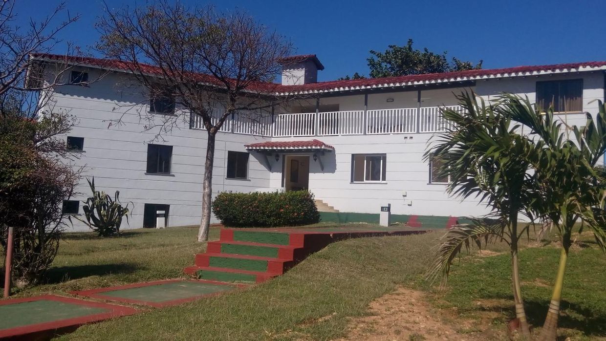 ISLAZUL CLUB KAREY - 10