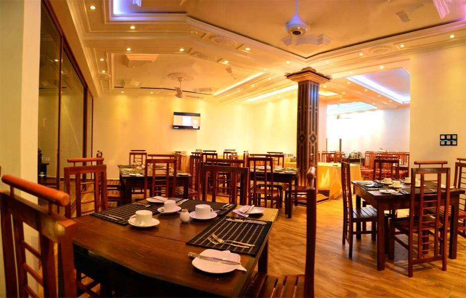 GLORIA GRAND HOTEL - 2