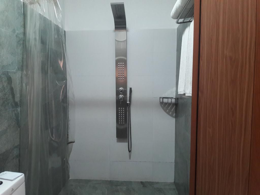 GLORIA GRAND HOTEL - 8