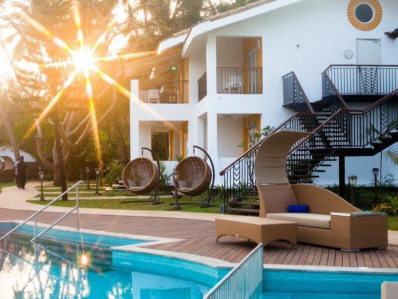 ACRON WATERFRONT RESORT - 4