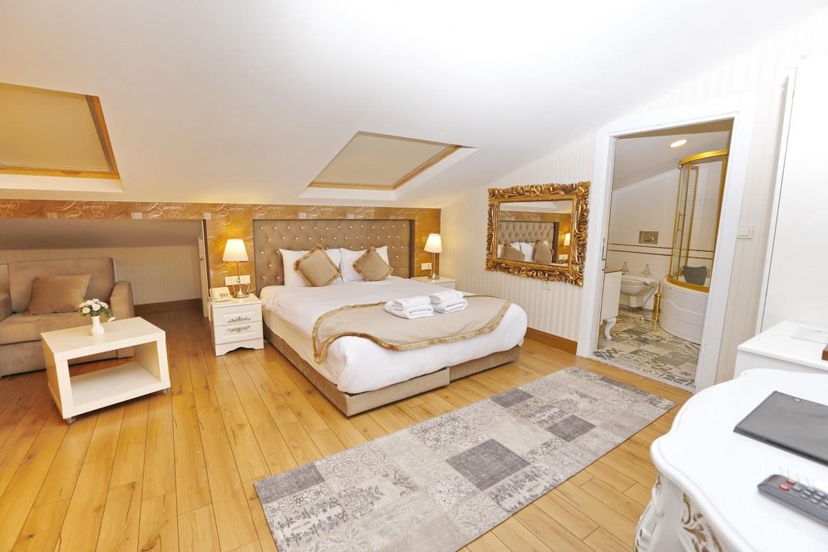 Diamond Royal Hotel - 14