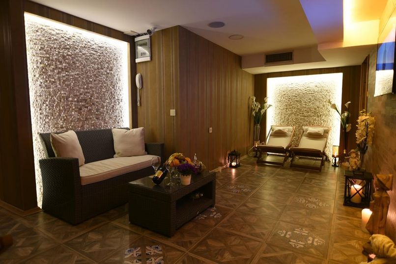 Diamond Royal Hotel - 5