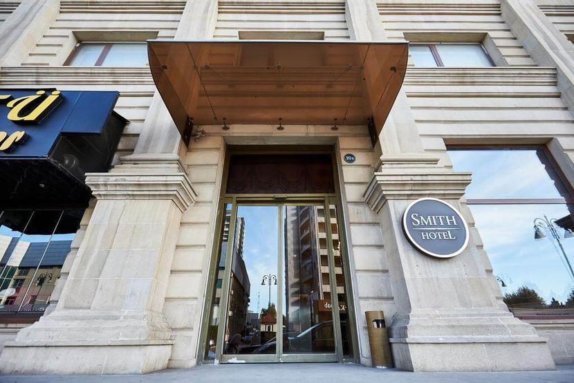 SMITH HOTEL - 1