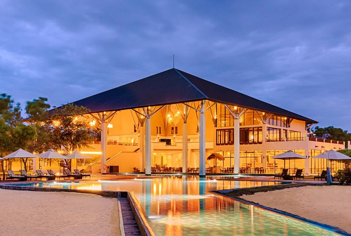 SUNRISE HOTEL (ex. SUNRISE BY JETWING) - 1