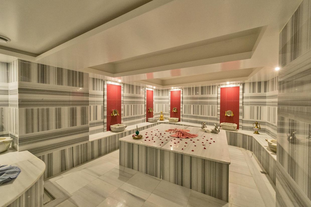 Great Fortune Spa Hotel - 18