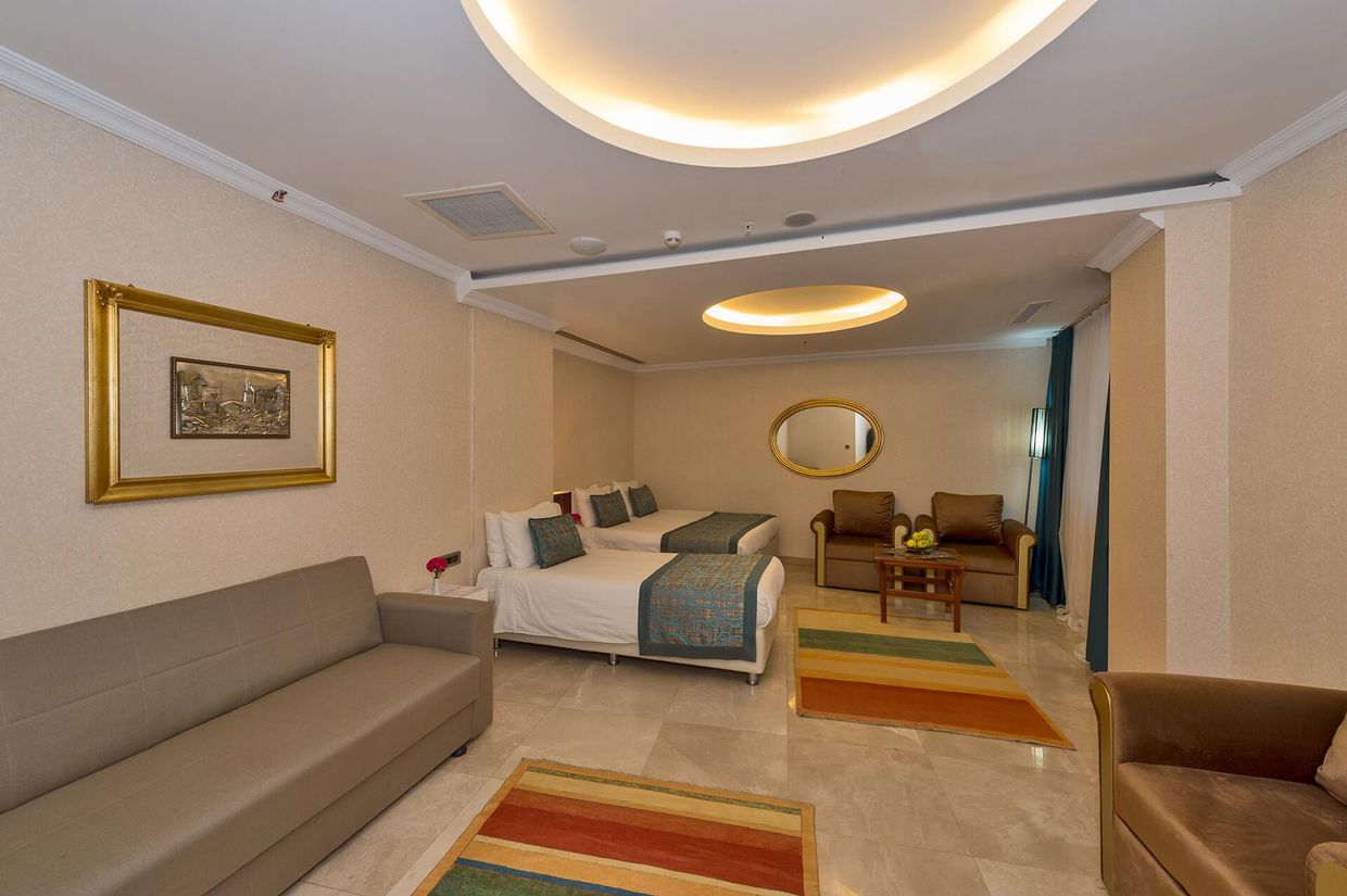 Great Fortune Spa Hotel - 8