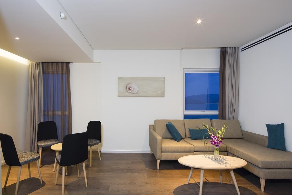 LIBERTY CENTRAL - 18