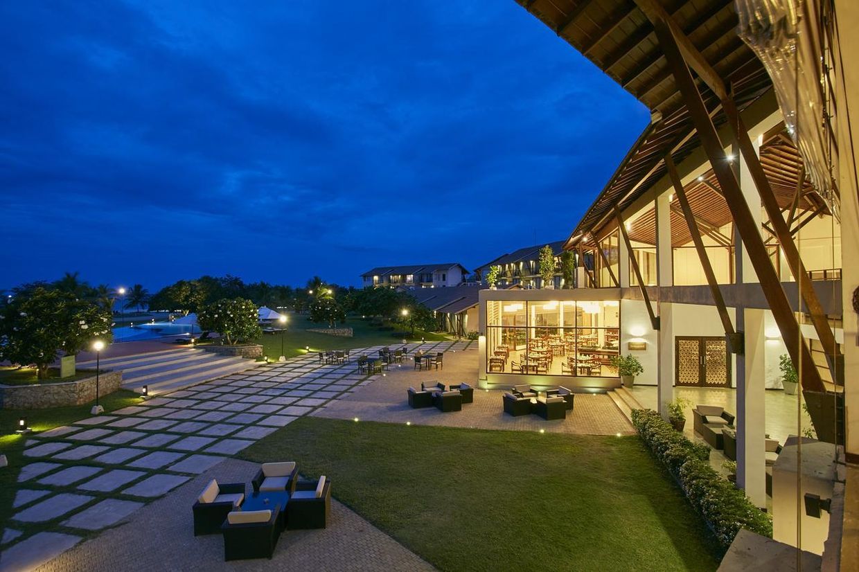 THE CALM RESORT & SPA - 11