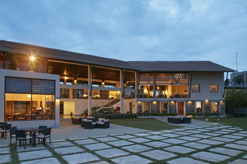 THE CALM RESORT & SPA - 3