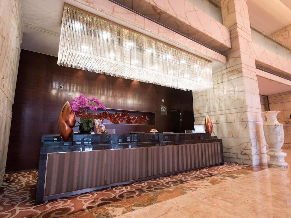 ROYAL INTERNATIONAL - 25