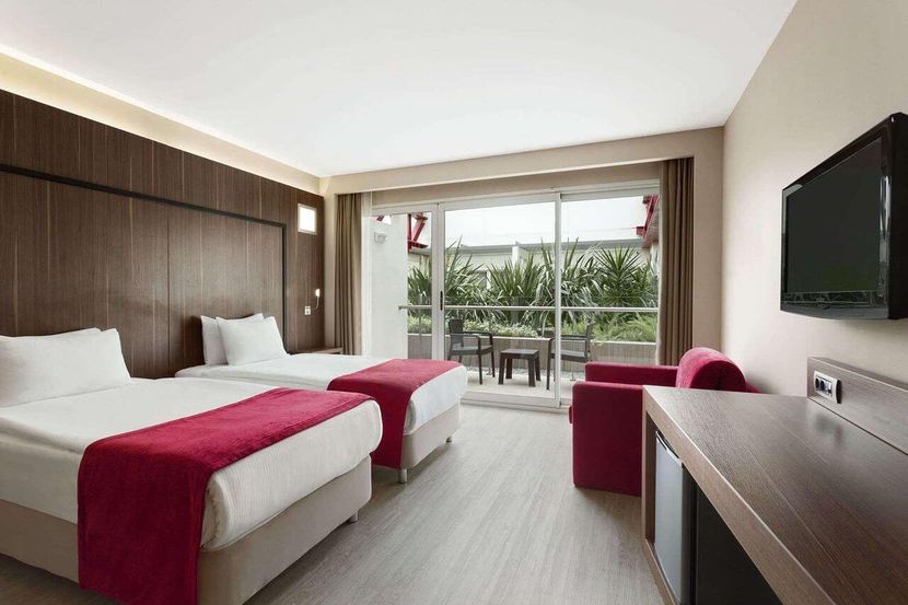 Ramada Encore by Wyndham İzmir - 4