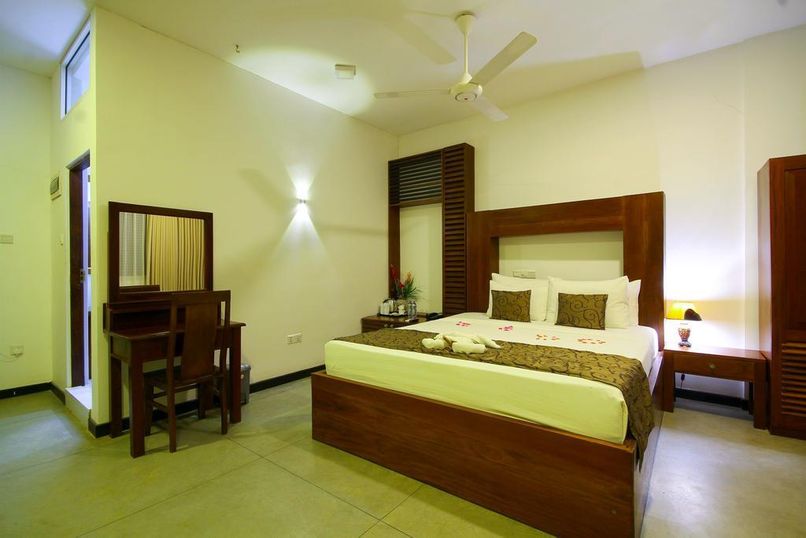 SEVONRA BEACH HOTEL - 4