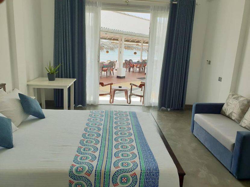 BLUE NOTE HOTEL - 3