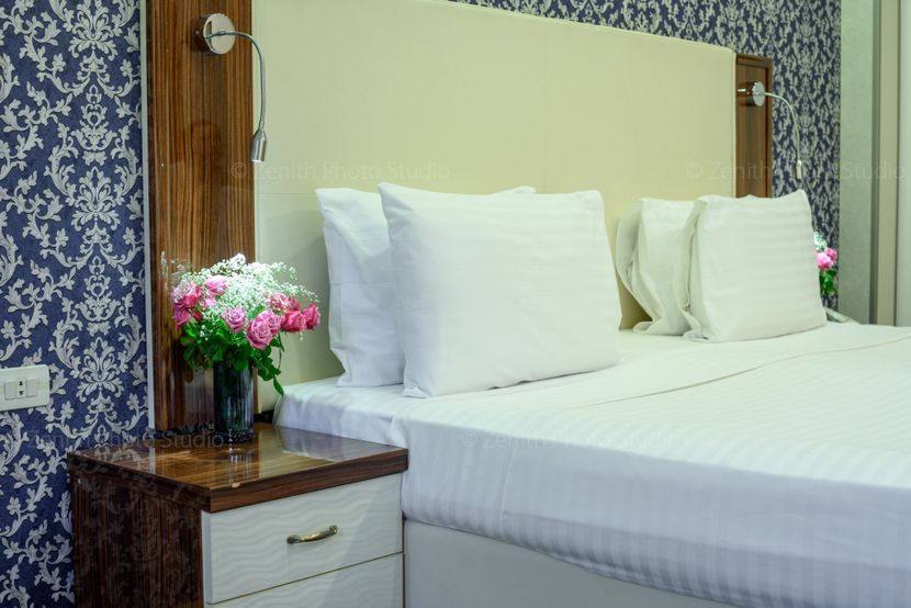 ROYAL PLAZA BY STELLAR HOTEL - 4