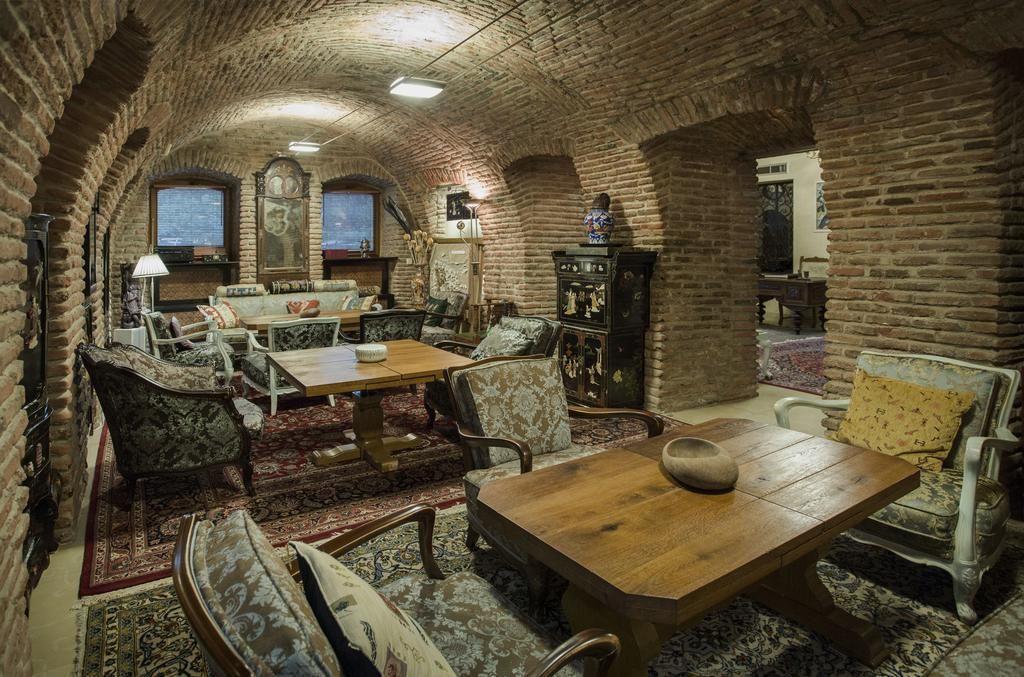 VINOTEL - 38