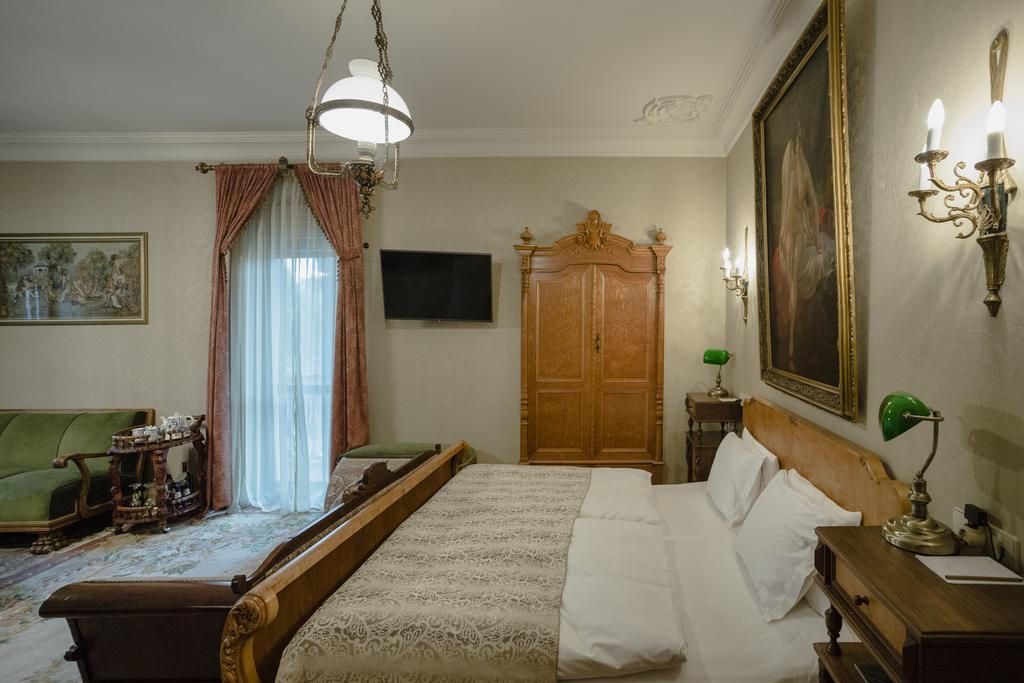 VINOTEL - 10