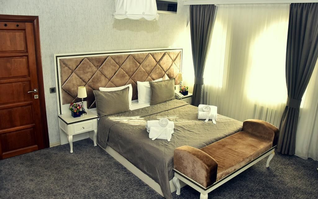 MAESTRO HOTEL - 14