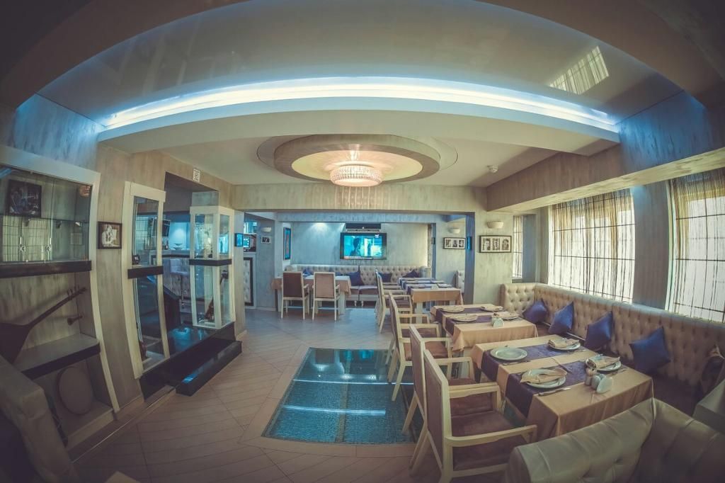 MAESTRO HOTEL - 4