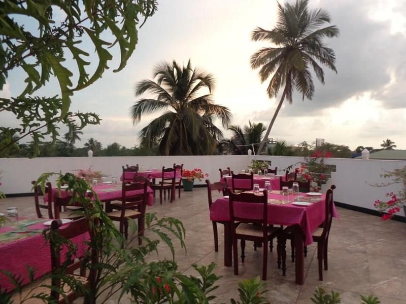 HOTEL ITALIA BEACH (Ambalangoda) - 2