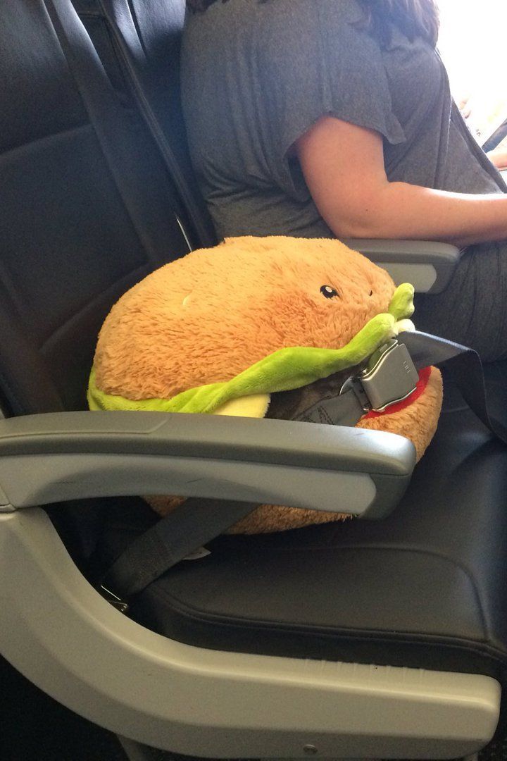 Россияне тратят больше на туризм, чем на фастфуд