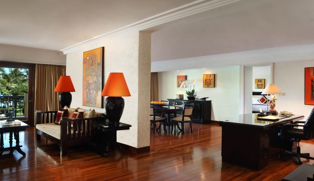 INTERCONTINENTAL - 35