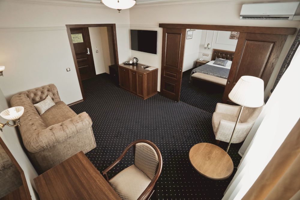 ОКТЯБРЬСКАЯ, гостиница - 46