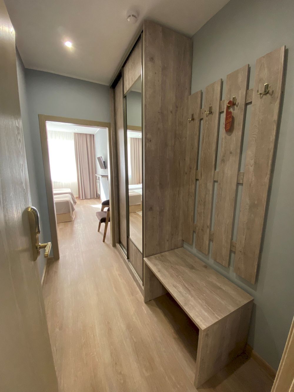 ОКТЯБРЬСКАЯ, гостиница - 25