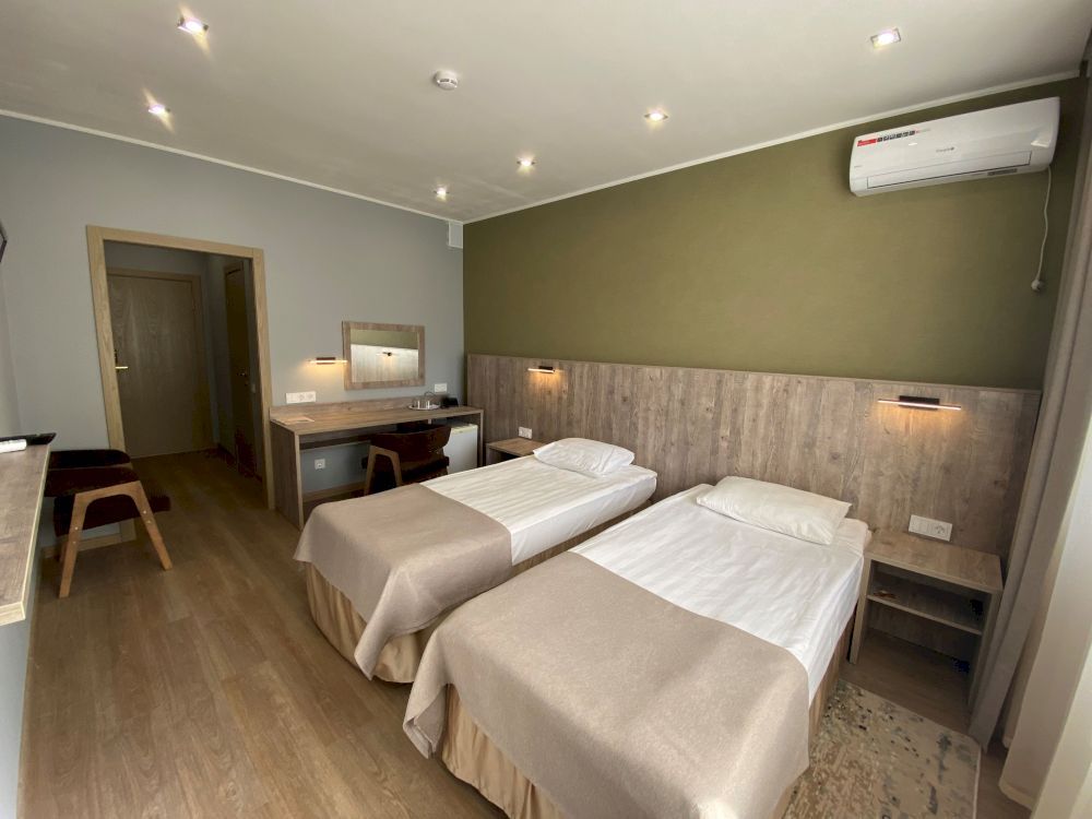 ОКТЯБРЬСКАЯ, гостиница - 20