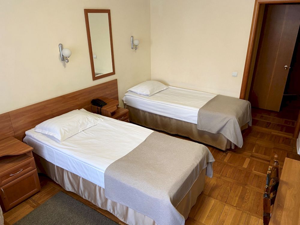 ОКТЯБРЬСКАЯ, гостиница - 15