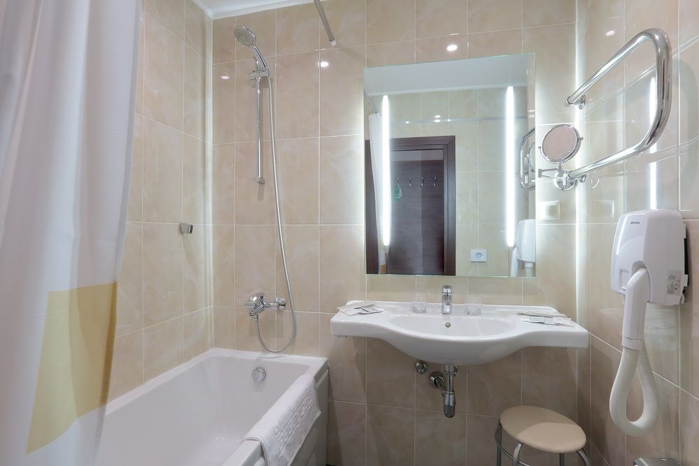 PARK TOWER HOTEL, гостиница - 38
