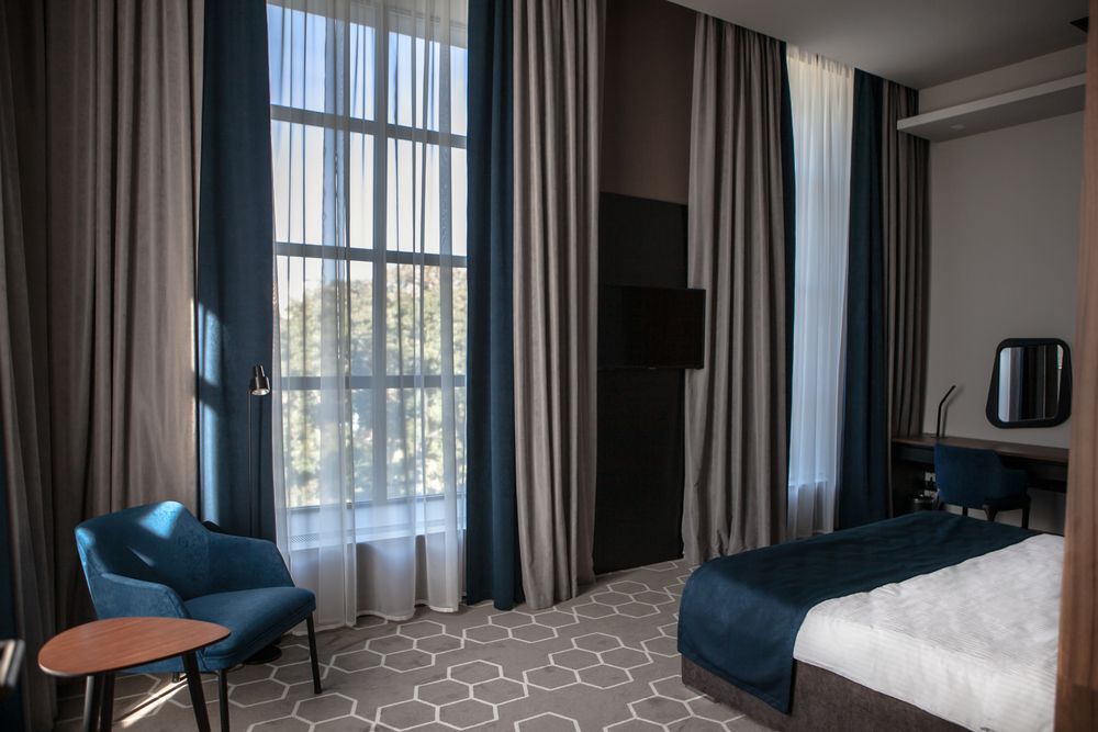 СИТИ ОТЕЛЬ 1905 - 40