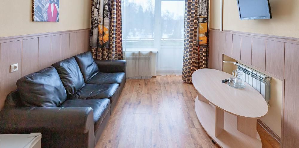 ДОМ ТВОРЧЕСТВА ГОСТЕЛЕРАДИО (бывш. СОФРИНО), парк-отель - 39