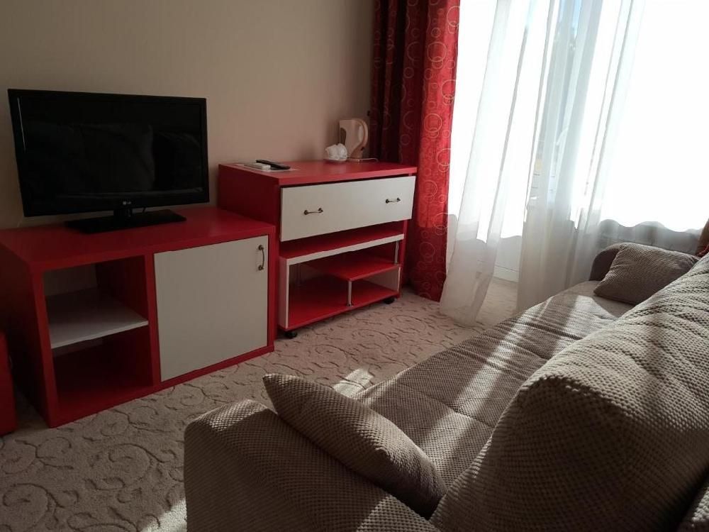 ДОМ ТВОРЧЕСТВА ГОСТЕЛЕРАДИО (бывш. СОФРИНО), парк-отель - 30