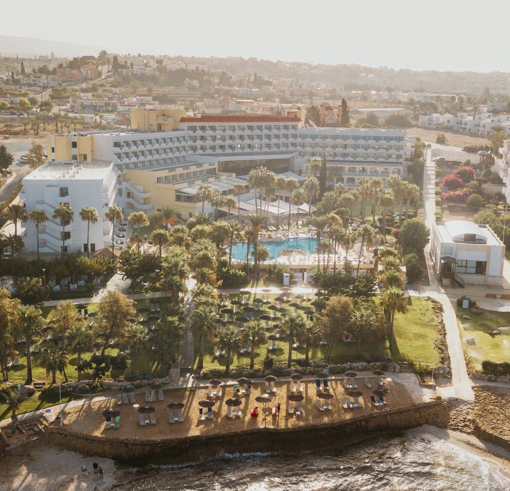 ST. GEORGE BEACH HOTEL AND SPA RESORT (only adults 16+) - 1