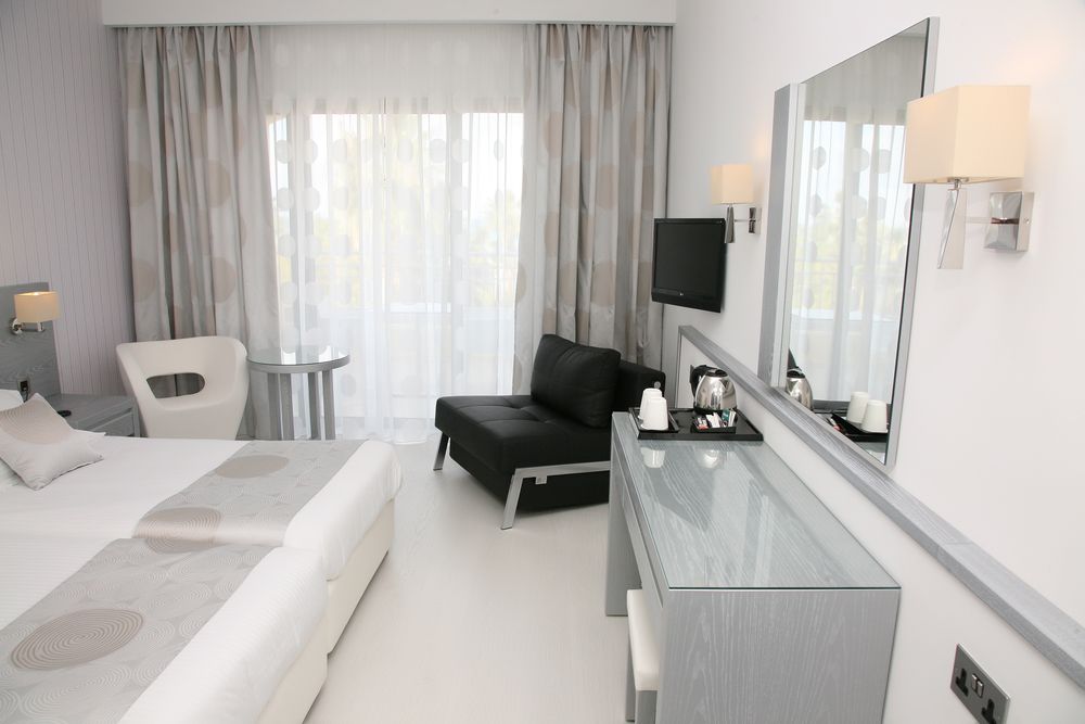 ST. GEORGE BEACH HOTEL AND SPA RESORT (only adults 16+) - 39