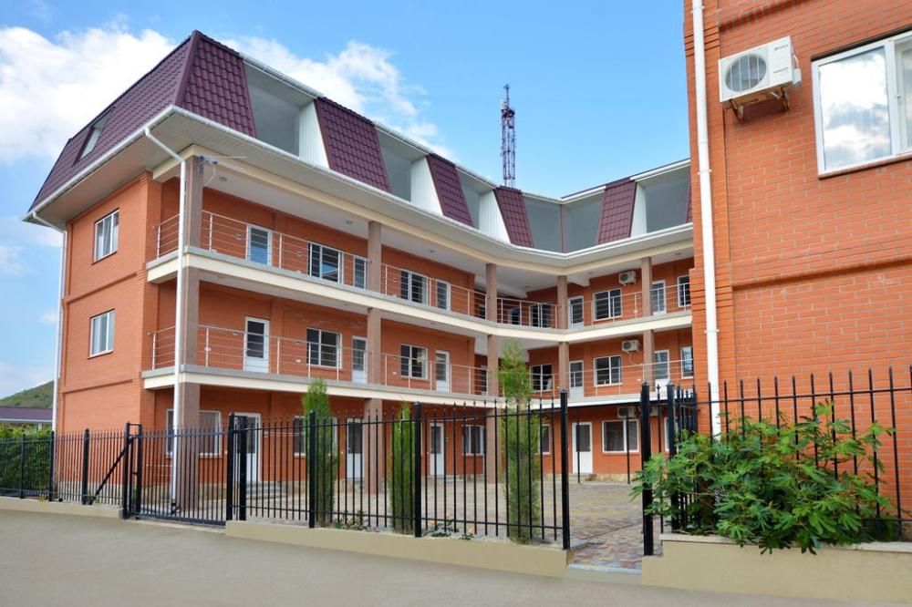 АЙ-СЕРЕЗ, отель - 2