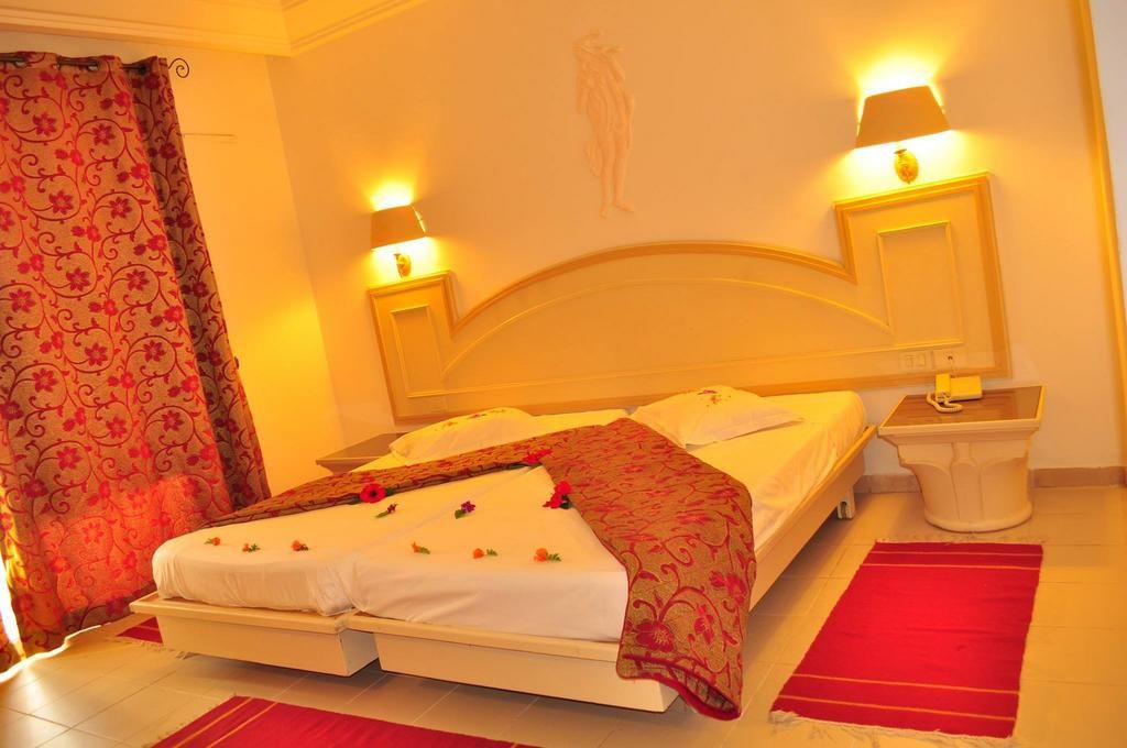 ZODIAC HOTEL & AQUA PARK - 8