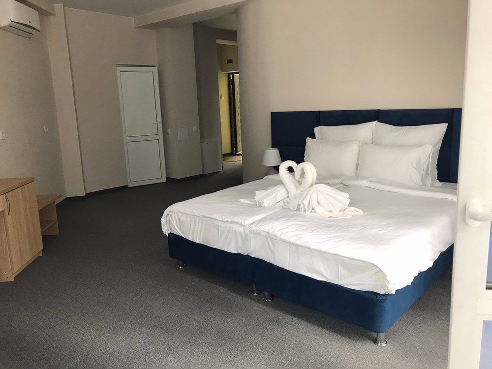 CITRUS LIFE PLUS, городской отель - 5