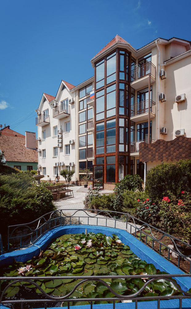 БРИГАНТИНА, отель-курорт (Береговое) - 1