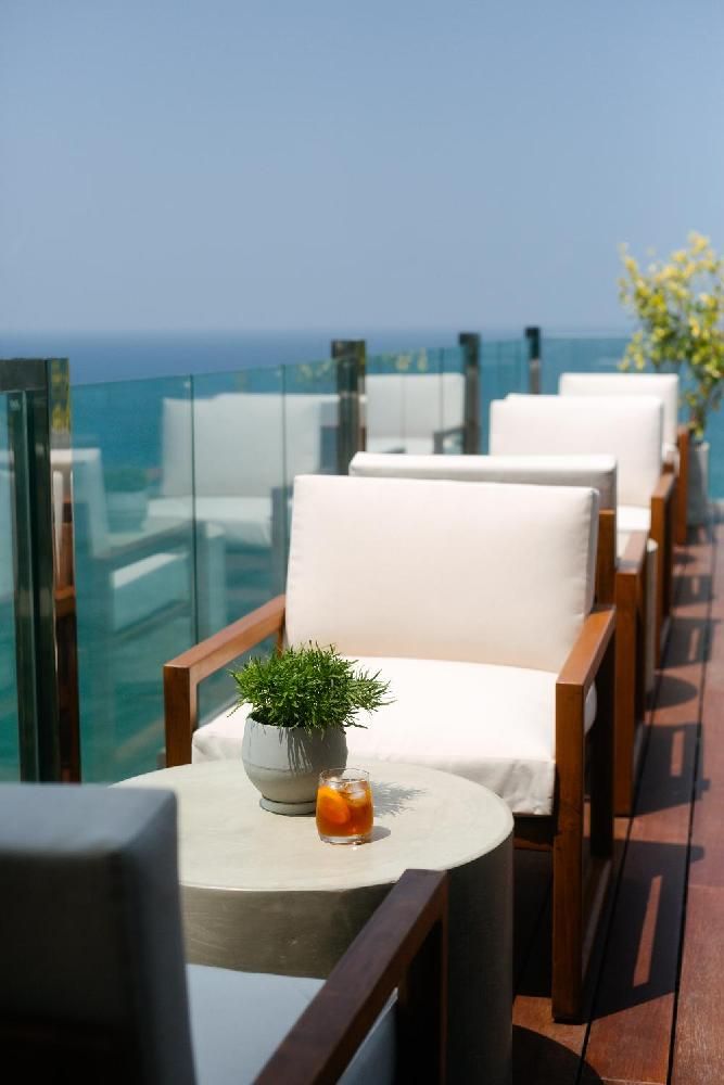 CRYSTAL SANDS - 6