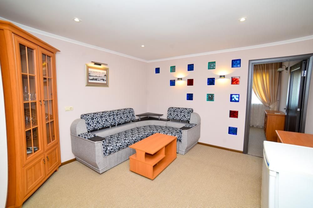 КОРОНА, отель (Евпатория) - 41