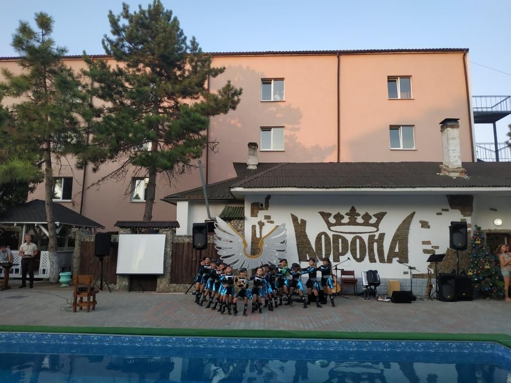 КОРОНА, отель (Евпатория) - 1