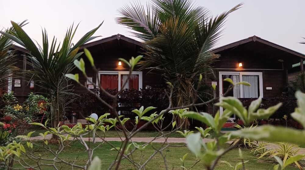 BLISS WATER RESORT – ARAMBOL - 1