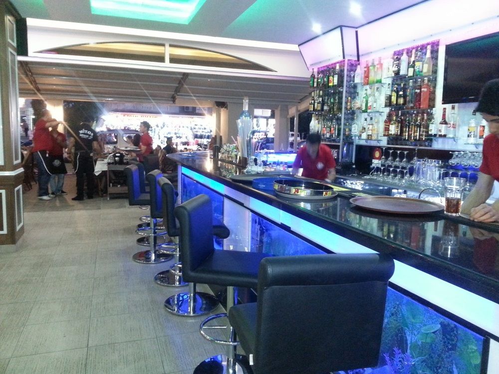 Mitos Apartment & Hotel - 8