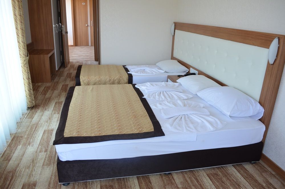 Mitos Apartment & Hotel - 24