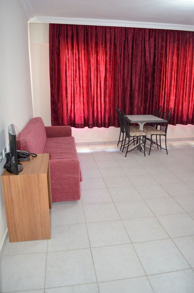 Mitos Apartment & Hotel - 14