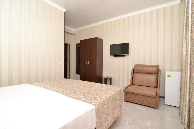 ЭЛИДА, мини-отель (размещение детей с 5 лет)  - 16