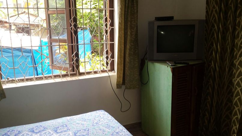 YELLOW HOUSE GUESTHOUSE - 6