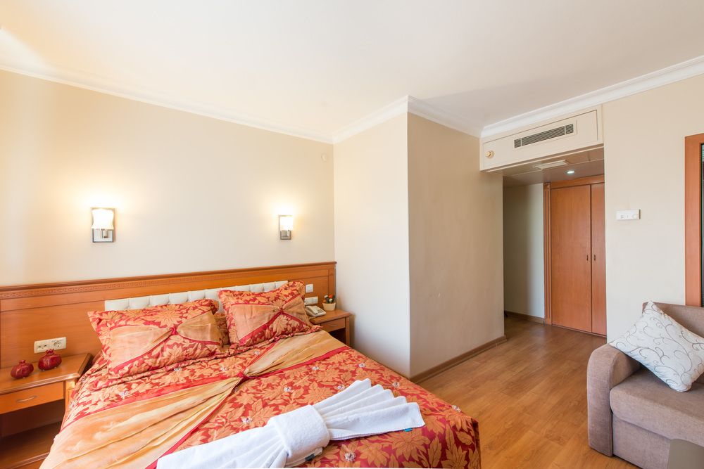 Prestige Hotel - 41