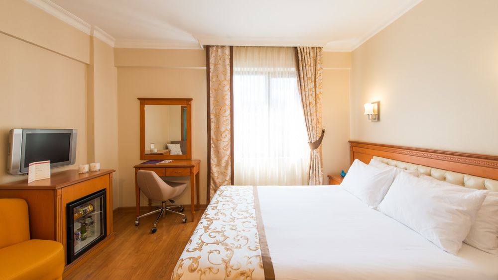 Prestige Hotel - 40